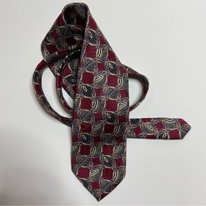 Vito Rufolo Vintage Italian Silk Burgundy Pattern Tie